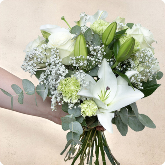 Ramo Elegancia — lirios y rosas blanco y verde 1
